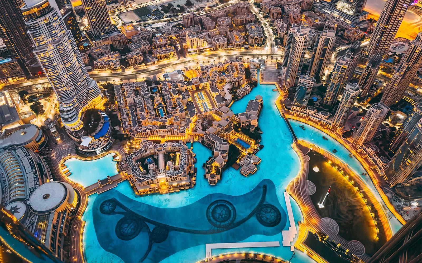 Burj Khalifa At The Top Tickets: Levels 124 & 125 Gallery Image