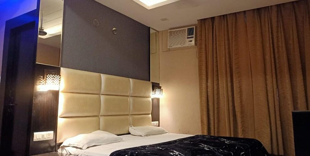 Hotel Ganpati Plaza image 1