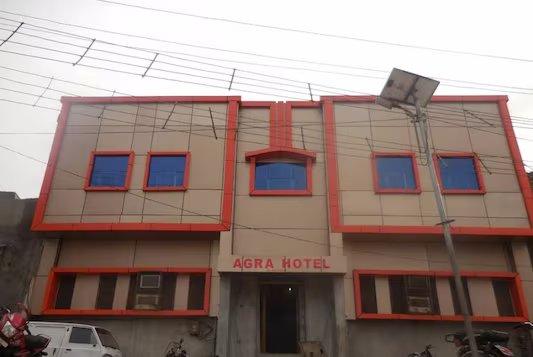 AGRA HOTEL image 2