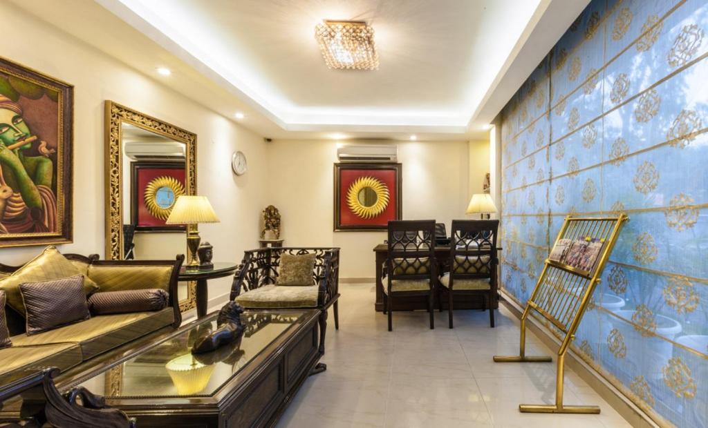seating area at goodwill hotel new in delhi