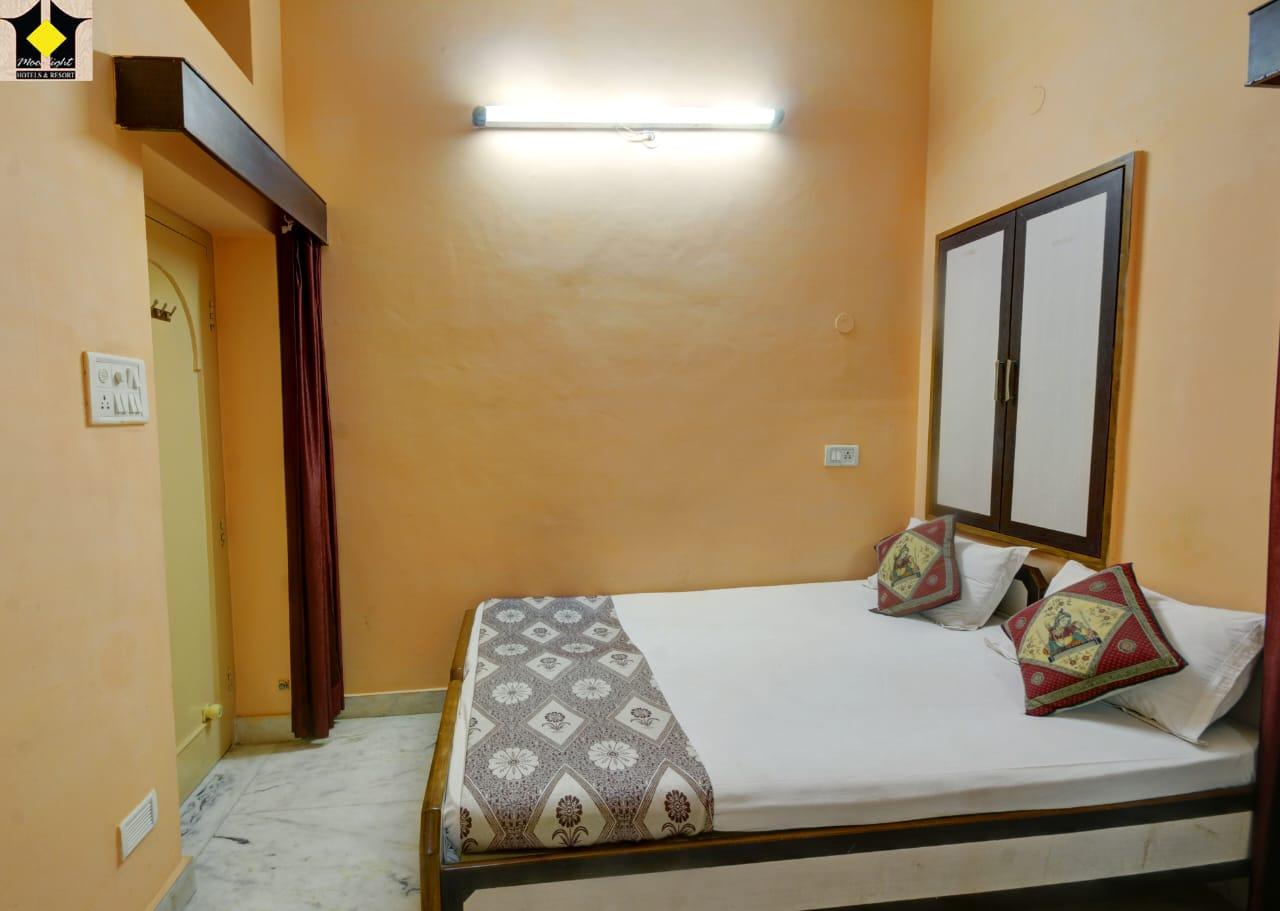 Hotel Jaisal Palace (Pure Vegetarian) Jaisalmer image 3