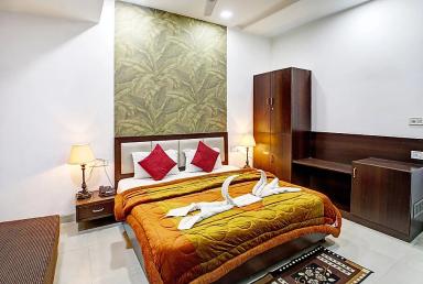 hotel room main image