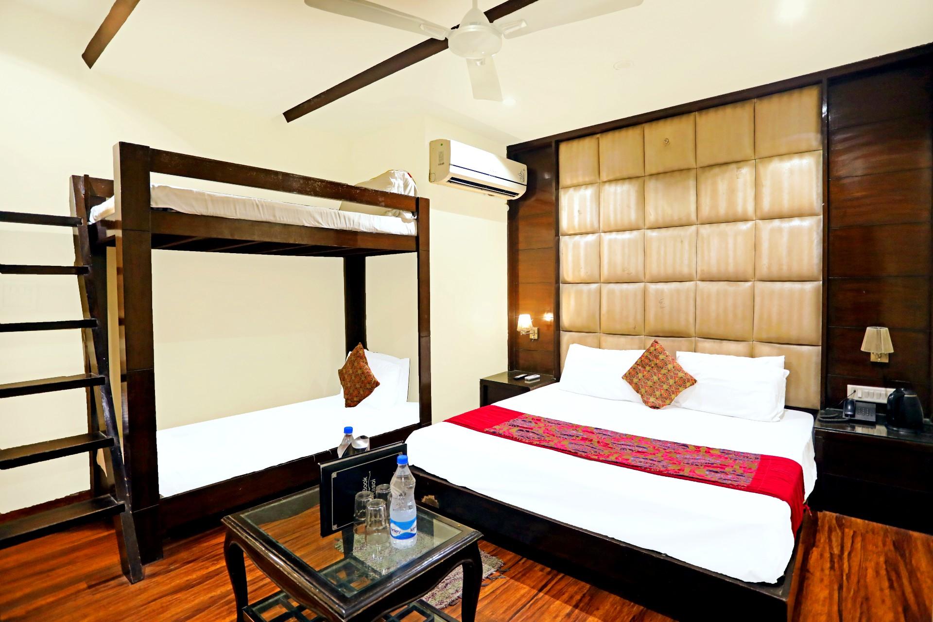 Staybook Hotel Aira image 2