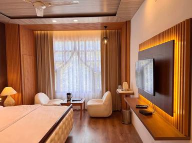 hotel room main image hotel room main image