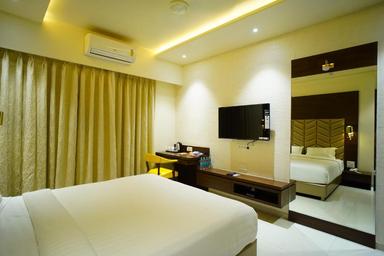 hotel room main image