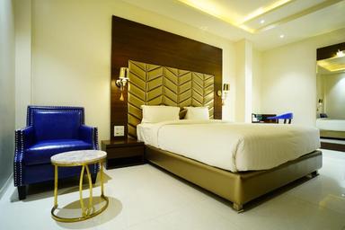 hotel room main image