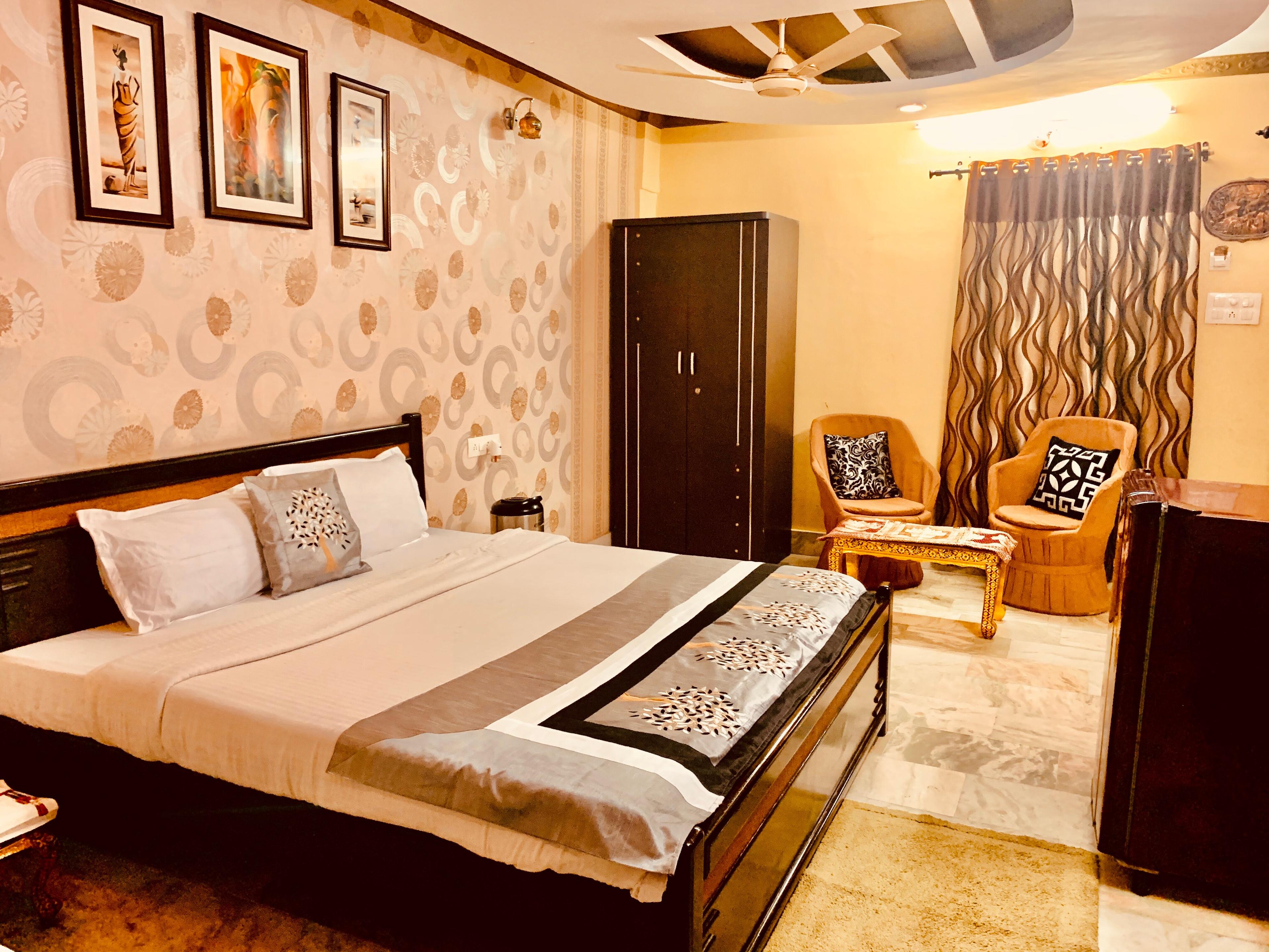 RAJESHWARI RESORTS image 3