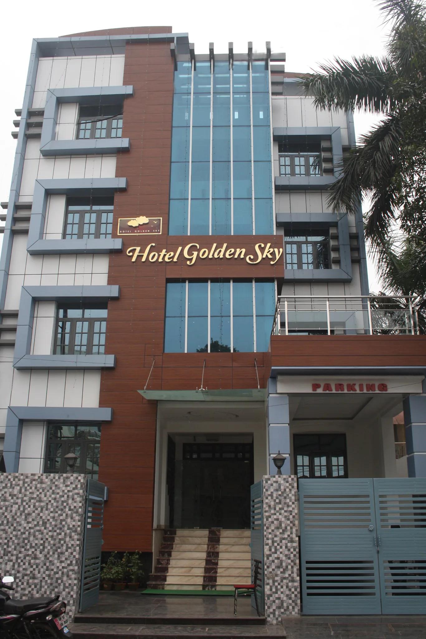 Hotel Golden Sky, Lucknow