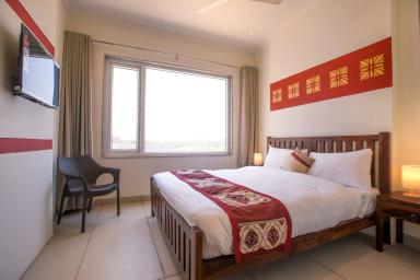 hotel room main image