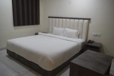 hotel room main image