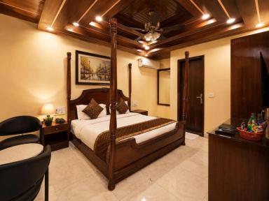 hotel room main image