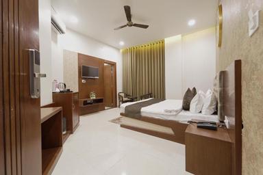 hotel room main image hotel room main image