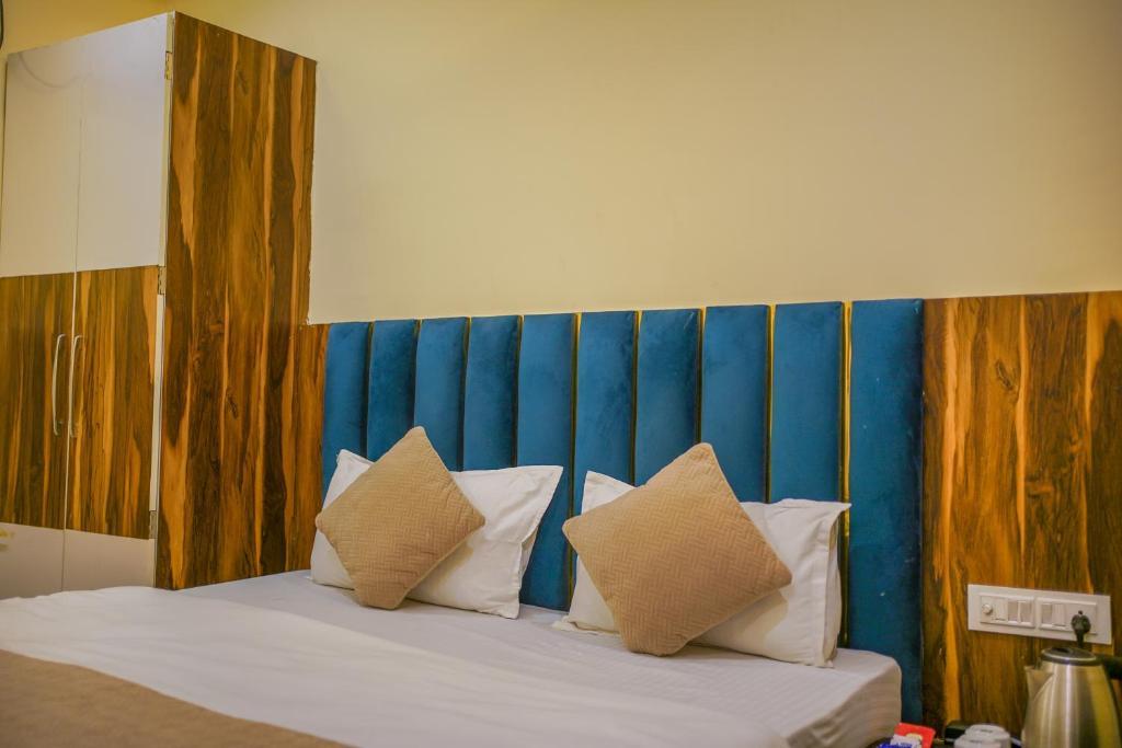 HOTEL AUGUSTO image 2
