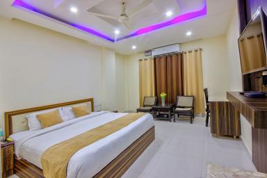 hotel room main image