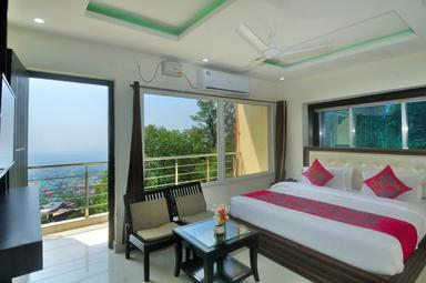 hotel room main image