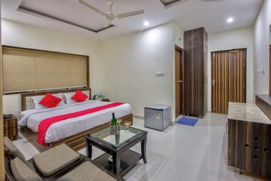 hotel room main image