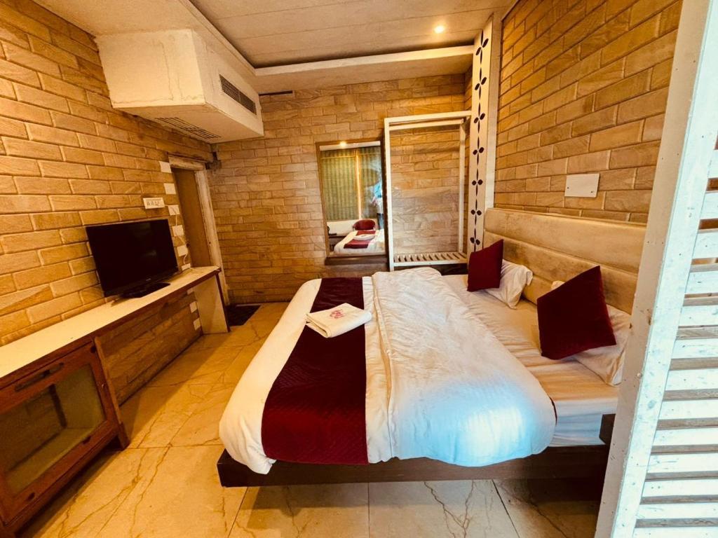 Hotel Ganga image 2