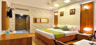hotel room main image