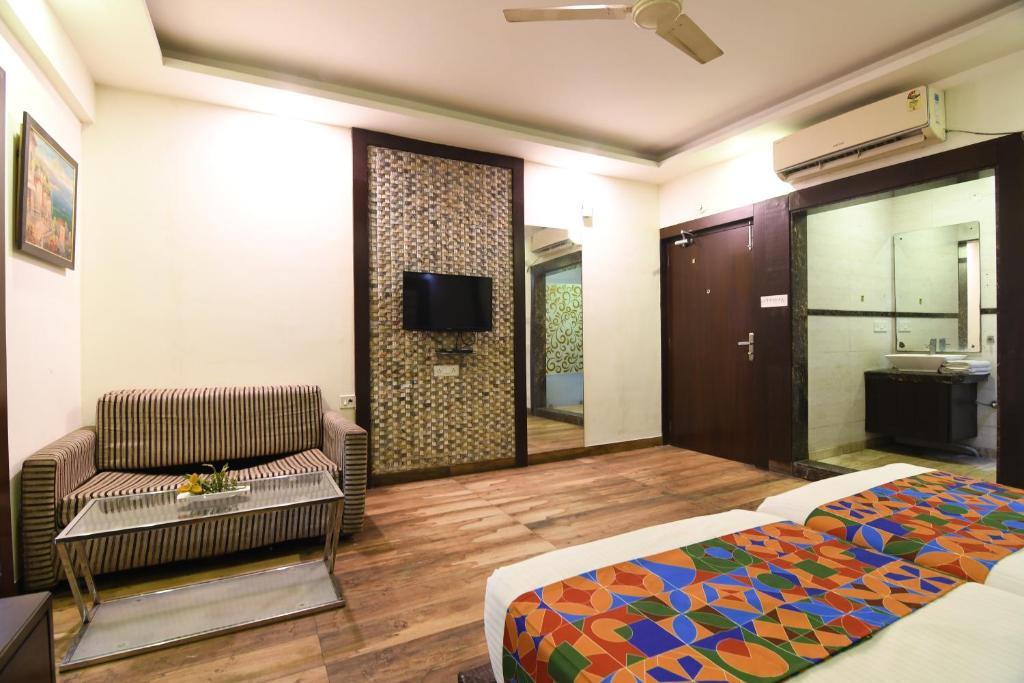 Ivory Inn and Suites image 3