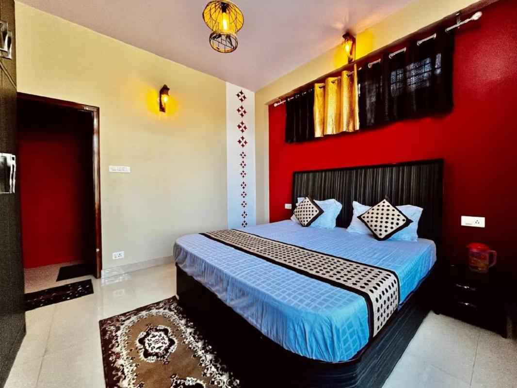 Nirvana Rooms B&B | Rooms & Guided Treks image 1