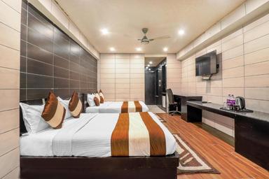 hotel room main image