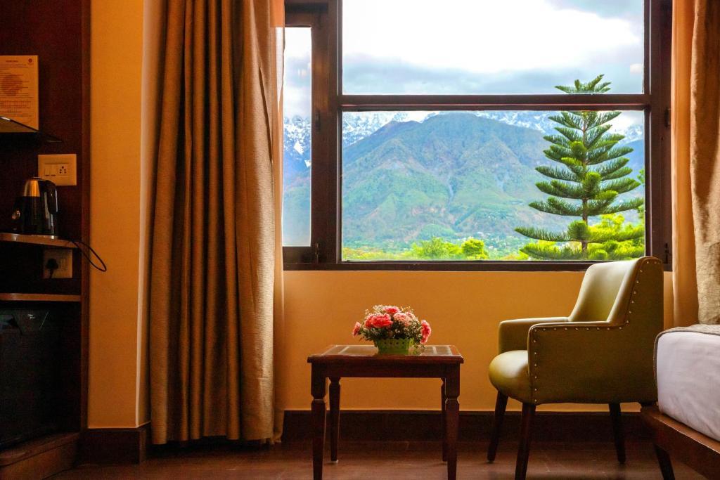 White Ridge Hotel - Near Cricket Stadium image 3