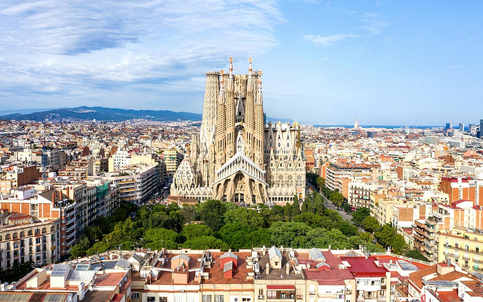 Sagrada Familia Fast-Track Tickets with Audio Guide, Barcelona