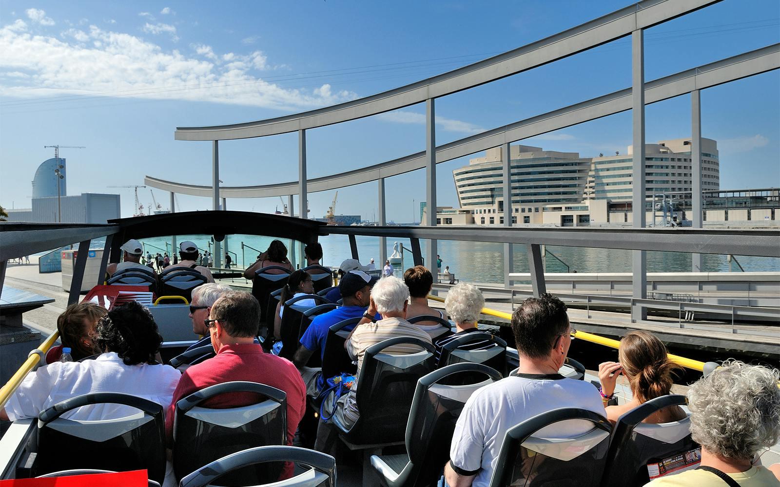 Barcelona City Tour: Hop-on Hop-off Bus Tour Image 4 Barcelona City Tour: Hop-on Hop-off Bus Tour Gallery Image