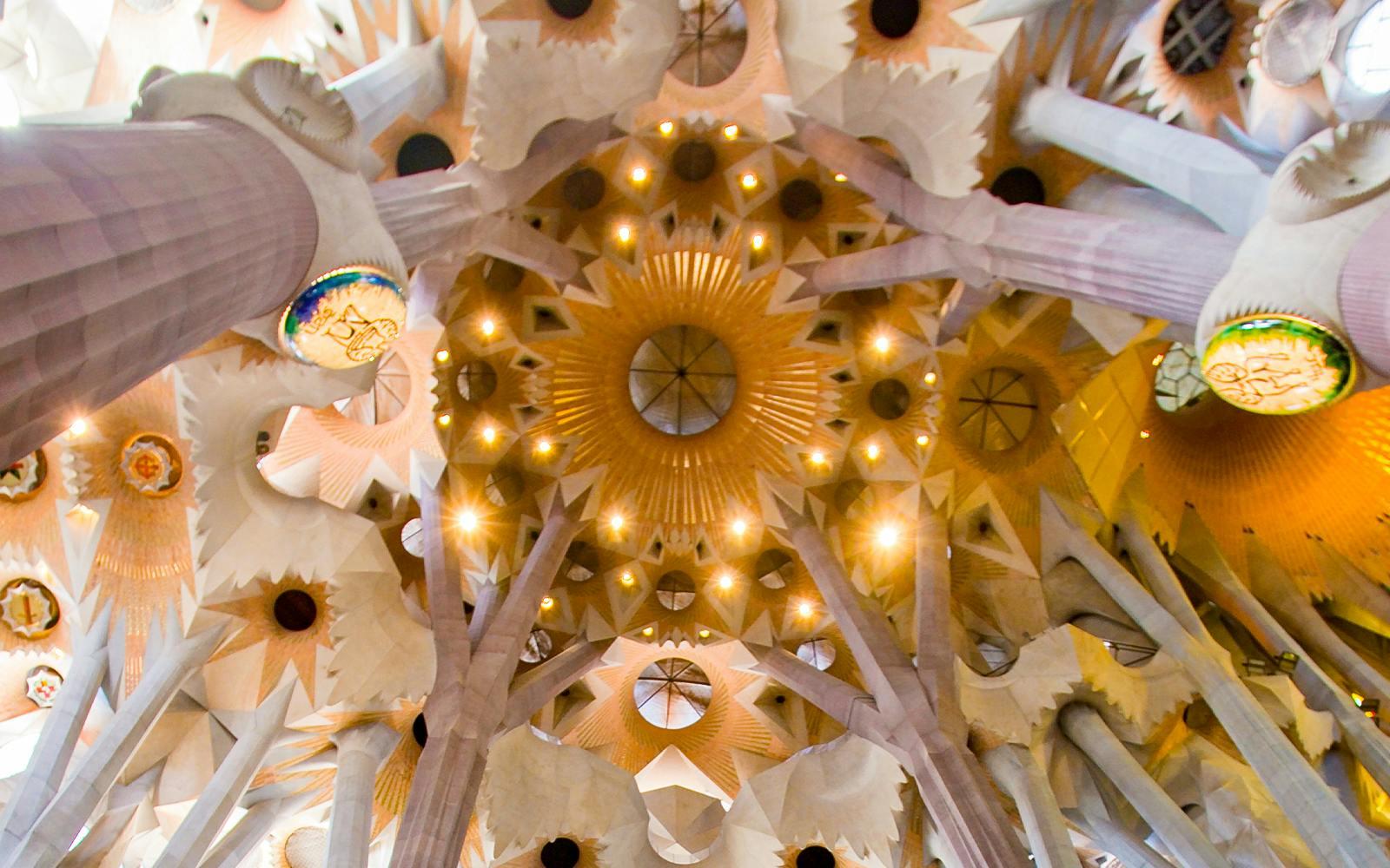 Sagrada Familia Fast-Track Tickets with Audio Guide Image 4 Sagrada Familia Fast-Track Tickets with Audio Guide Gallery Image