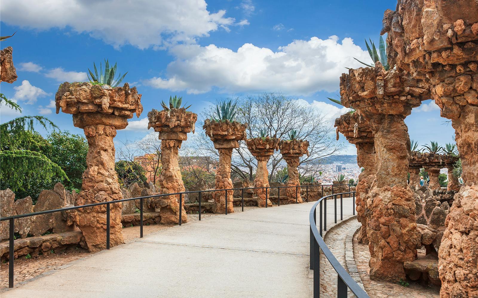 Park Güell Skip-the-Line Guided Tour Image 11 Park Güell Skip-the-Line Guided Tour Gallery Image