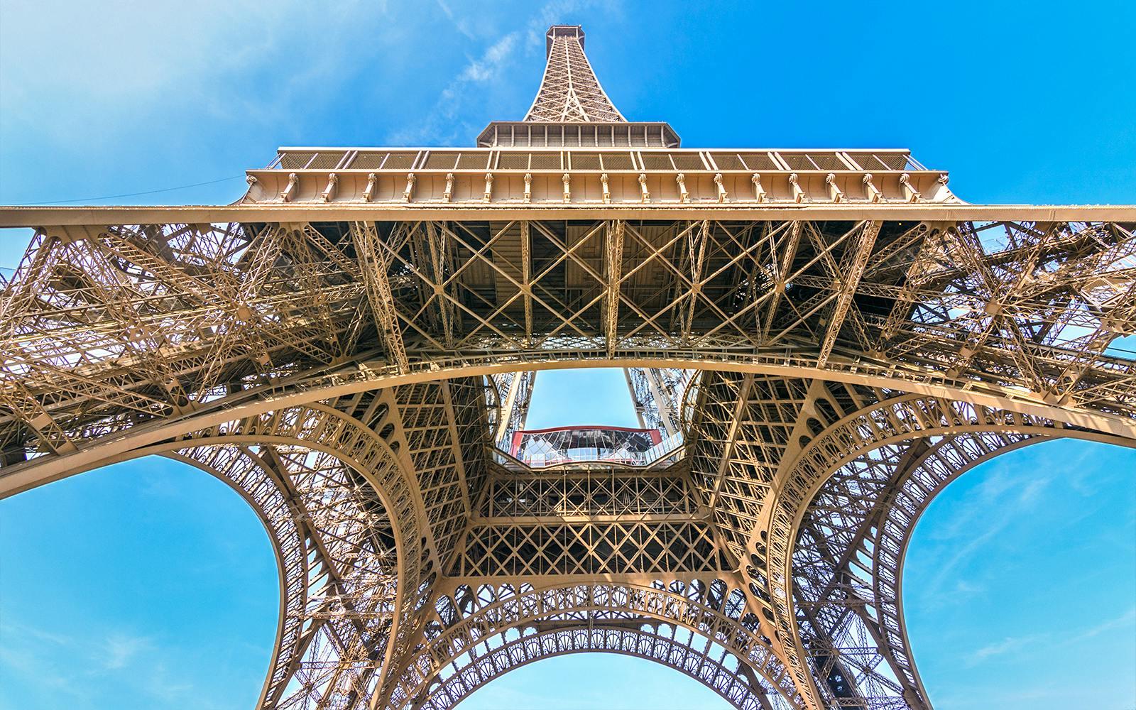 Eiffel Tower Dedicated Reserved Summit Access by Elevator Image 6 Eiffel Tower Dedicated Reserved Summit Access by Elevator Gallery Image