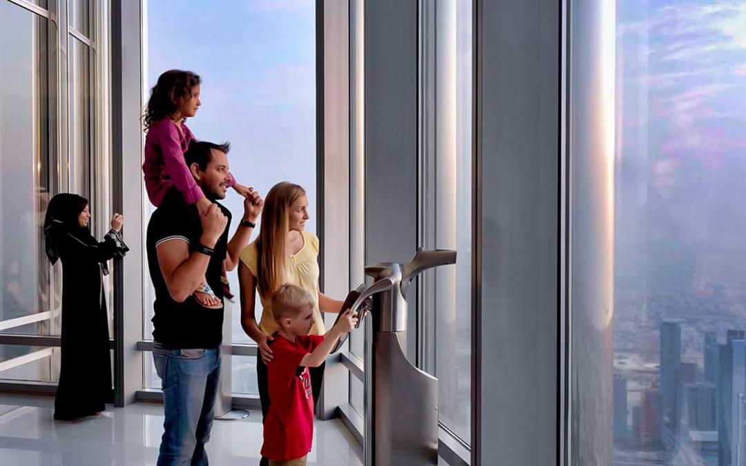 Burj Khalifa At The Top Tickets: Levels 124 & 125 Image 2 Burj Khalifa At The Top Tickets: Levels 124 & 125 Gallery Image