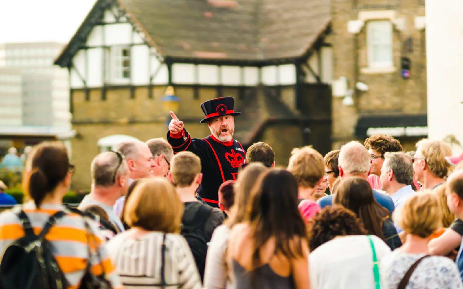 Tower of London Tickets with Access to the Crown Jewels Image 4 Tower of London Tickets with Access to the Crown Jewels Gallery Image