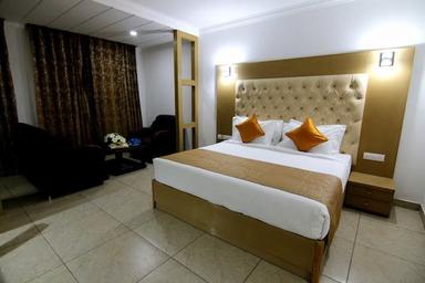 hotel room main image hotel room main image