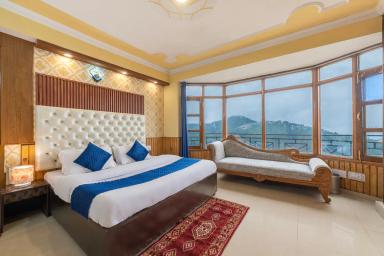 hotel room main image hotel room main image