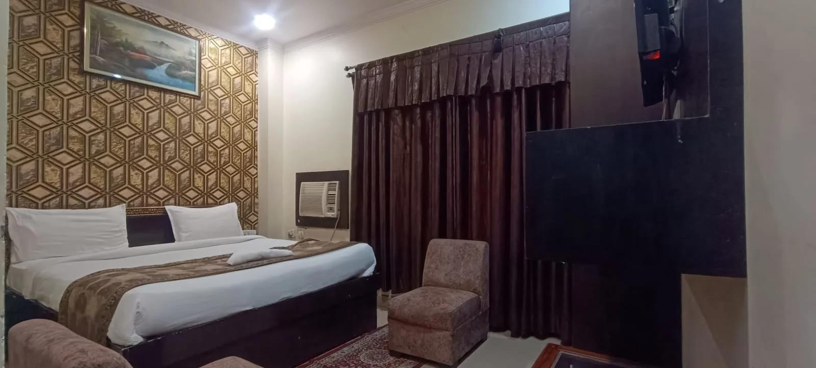 Hotel Ashoka Grand Hotel Ashoka Grand image 1