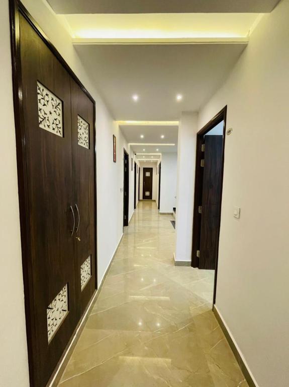 Hotel Dream Town entry at hotel dream town in amritsar