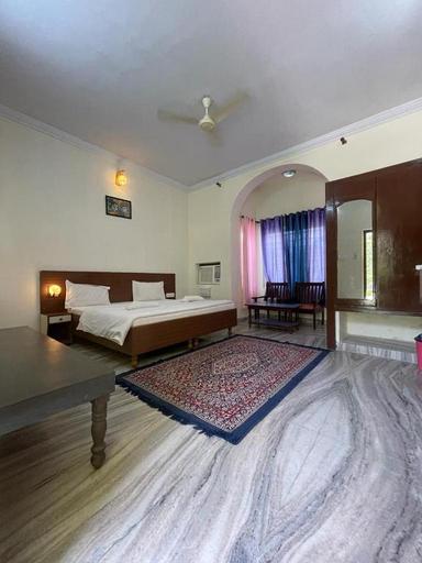 hotel room main image hotel room main image