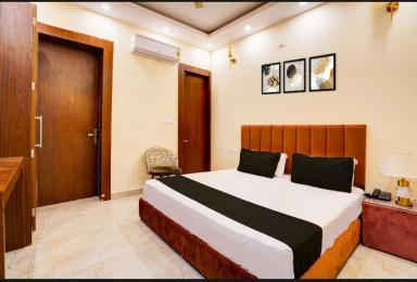 hotel room main image hotel room main image
