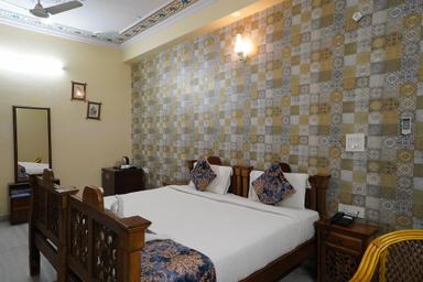 hotel room main image hotel room main image