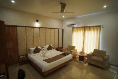 hotel room main image hotel room main image