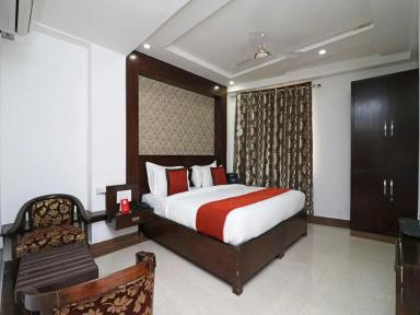 hotel room main image hotel room main image