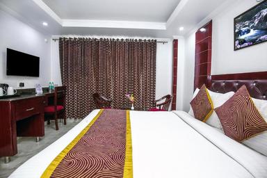 hotel room main image hotel room main image
